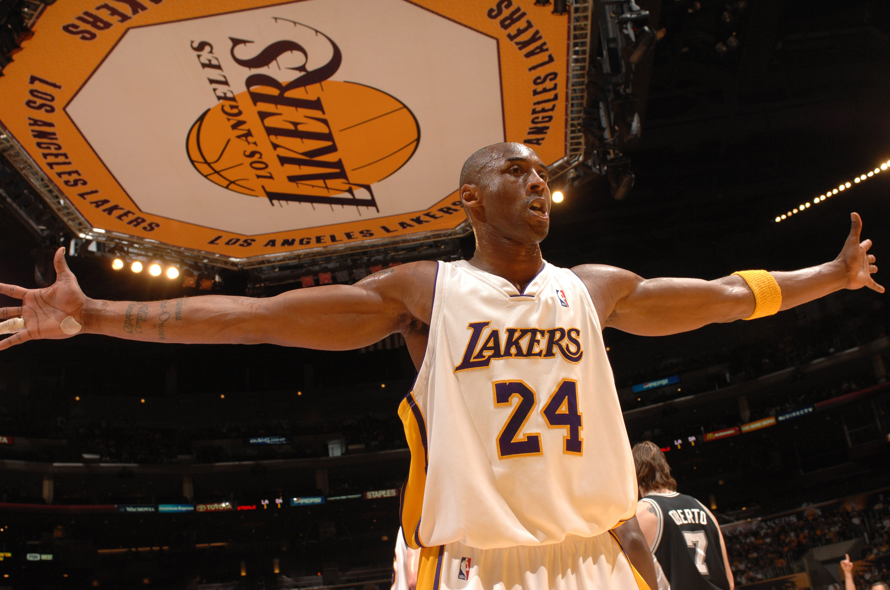 塔薩雷的高 塔薩雷的高