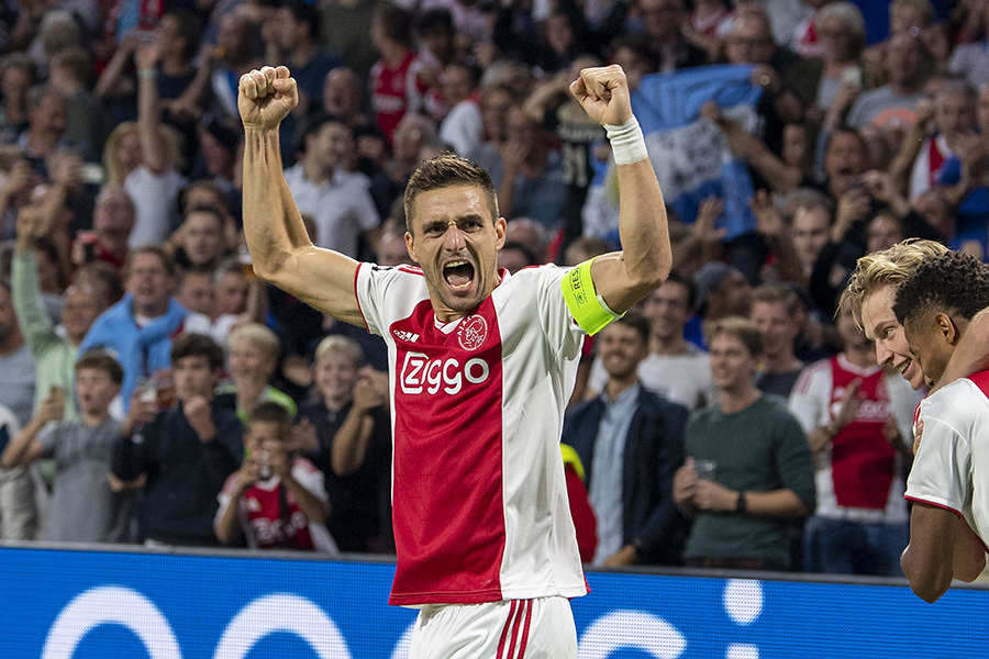 赛中多次扮 赛中多次扮