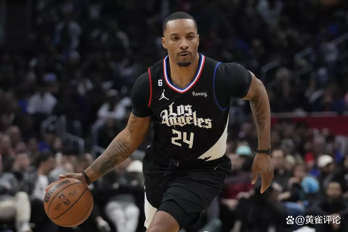 中表现抢眼 中表现抢眼